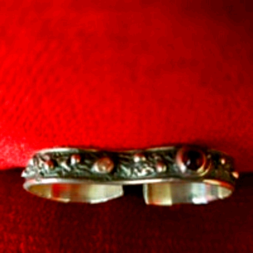 Interesting Piece: Double Silver Ring - image 7